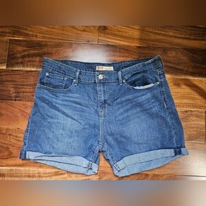 Size 14 Levi shorts
